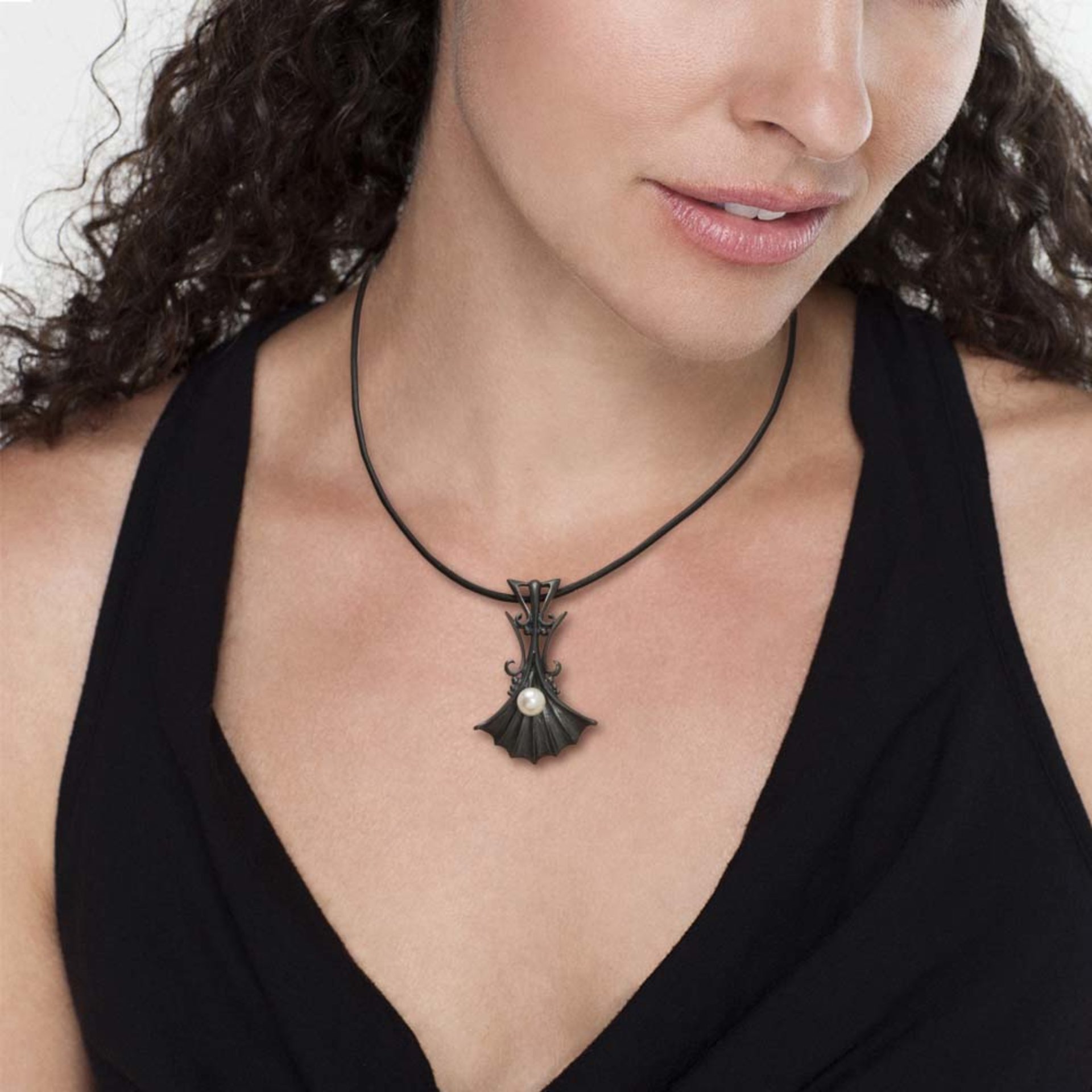 Ginkgo motif goth oxidized silver pendant