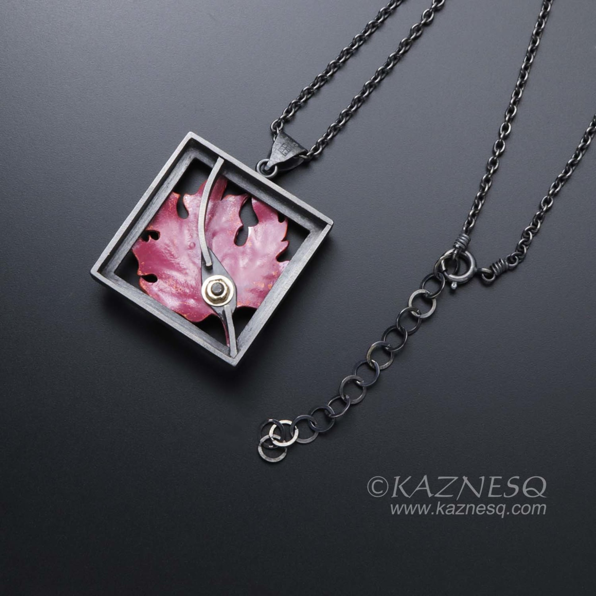 (C) KAZNESQ: Leaf pendant necklace featuring Japanese heat patina called Hido