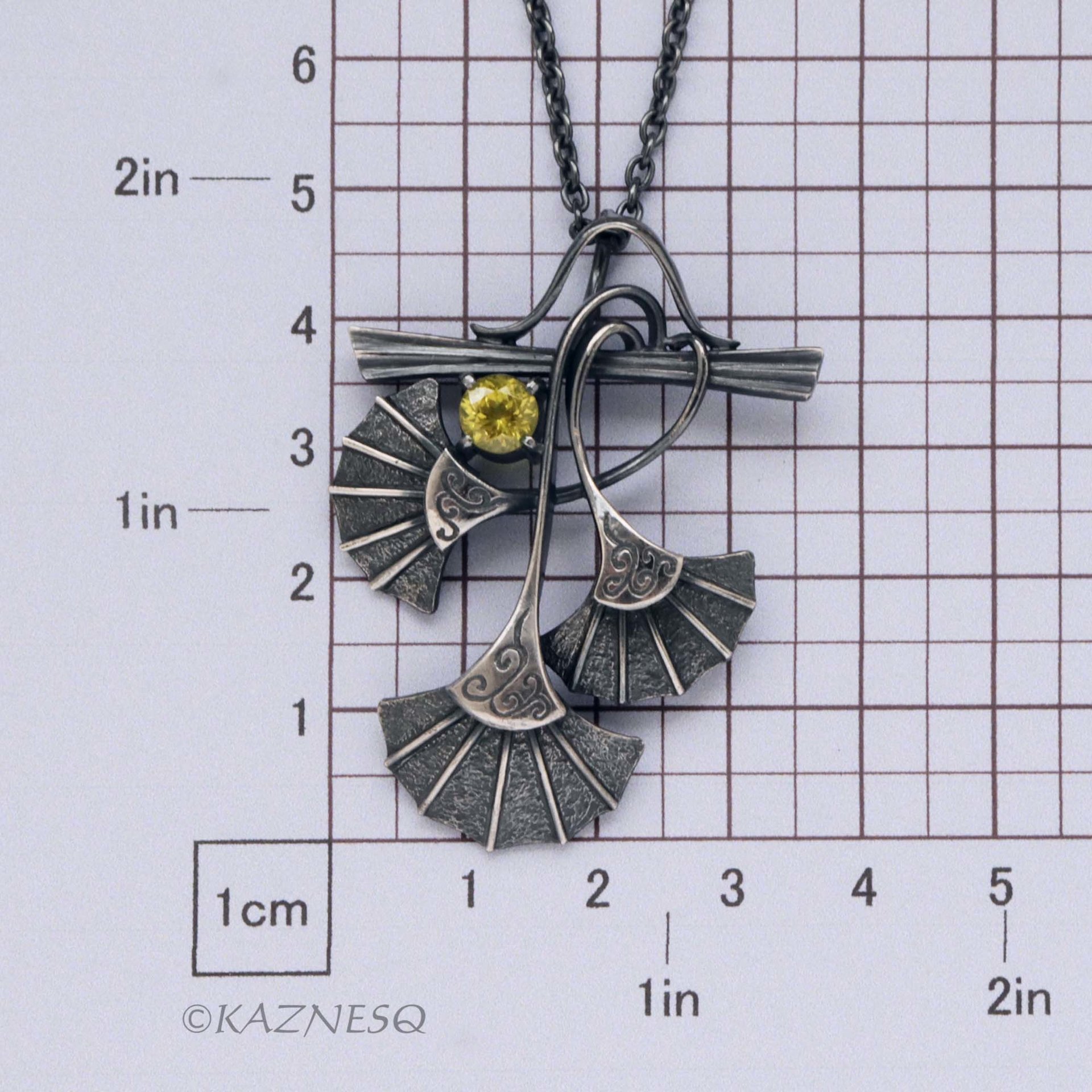 (C) KAZNESQ: Goth style Ginkgo motif Mali Garnet Oxidized Silver Pendant Necklac