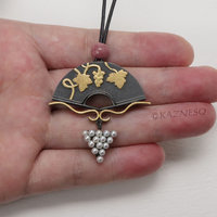 (C) KAZNESQ: Japanese art Keum Boo fan grape necklace