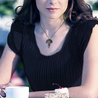 The moon on the ocean and Venus pendant, Black south sea pearl and a diamond oxi