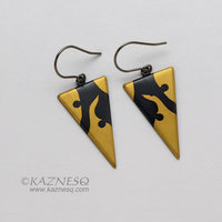 (C) KAZNESQ: Triangle abstract Keum boo oxidized silver earrings