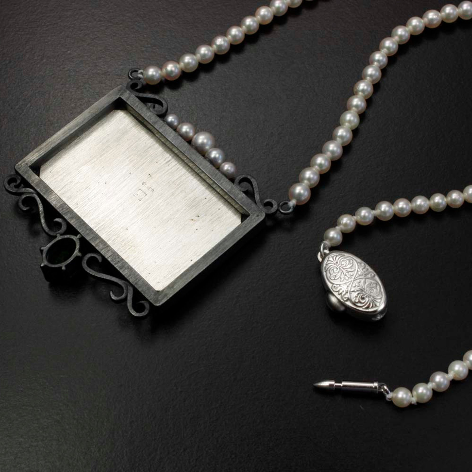 SALE: Gold Keum Boo snowed branches necklace featuring Akoya pearls and a green zircon.