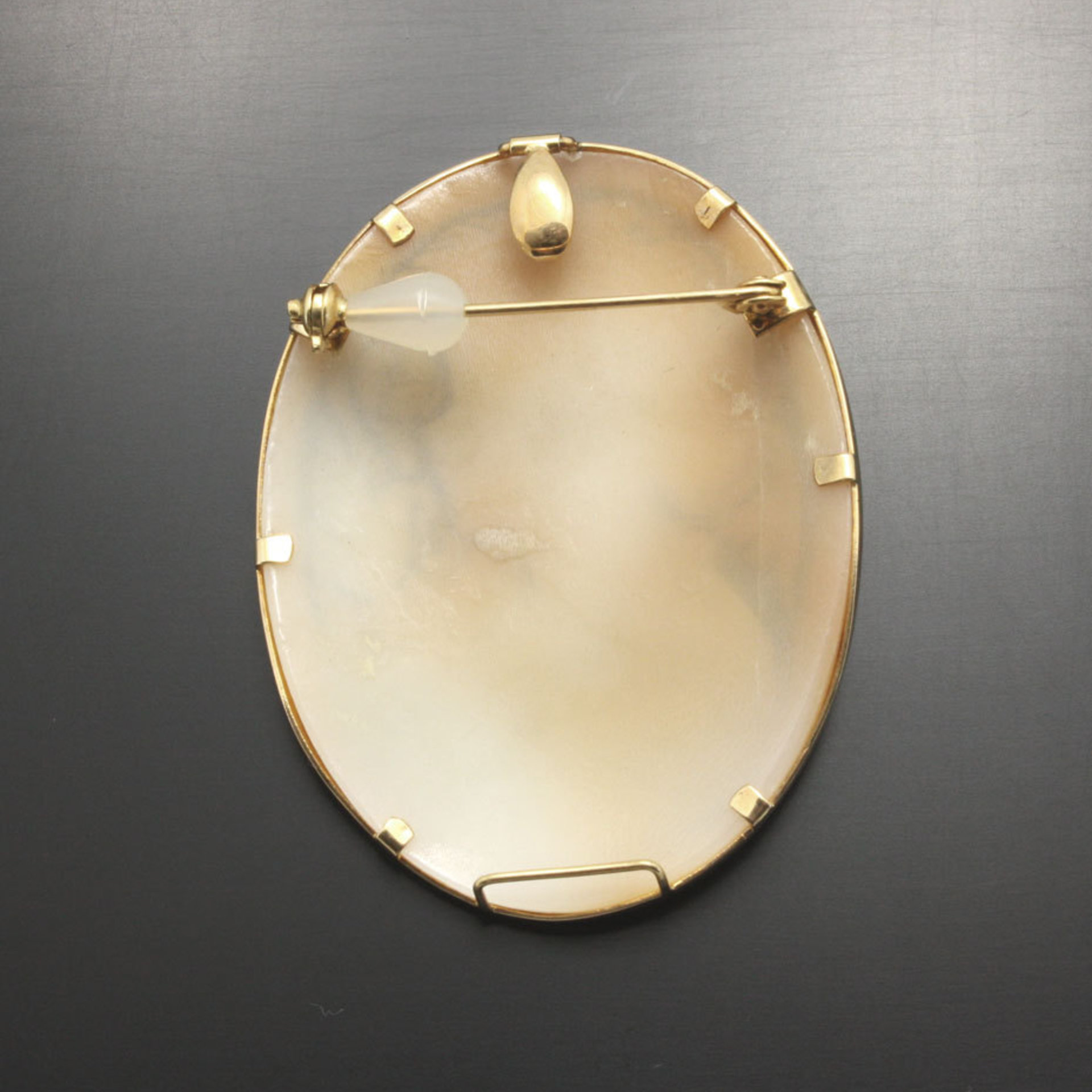 Vintage Shell cameo hand carved by an artist with gold frame(C2)