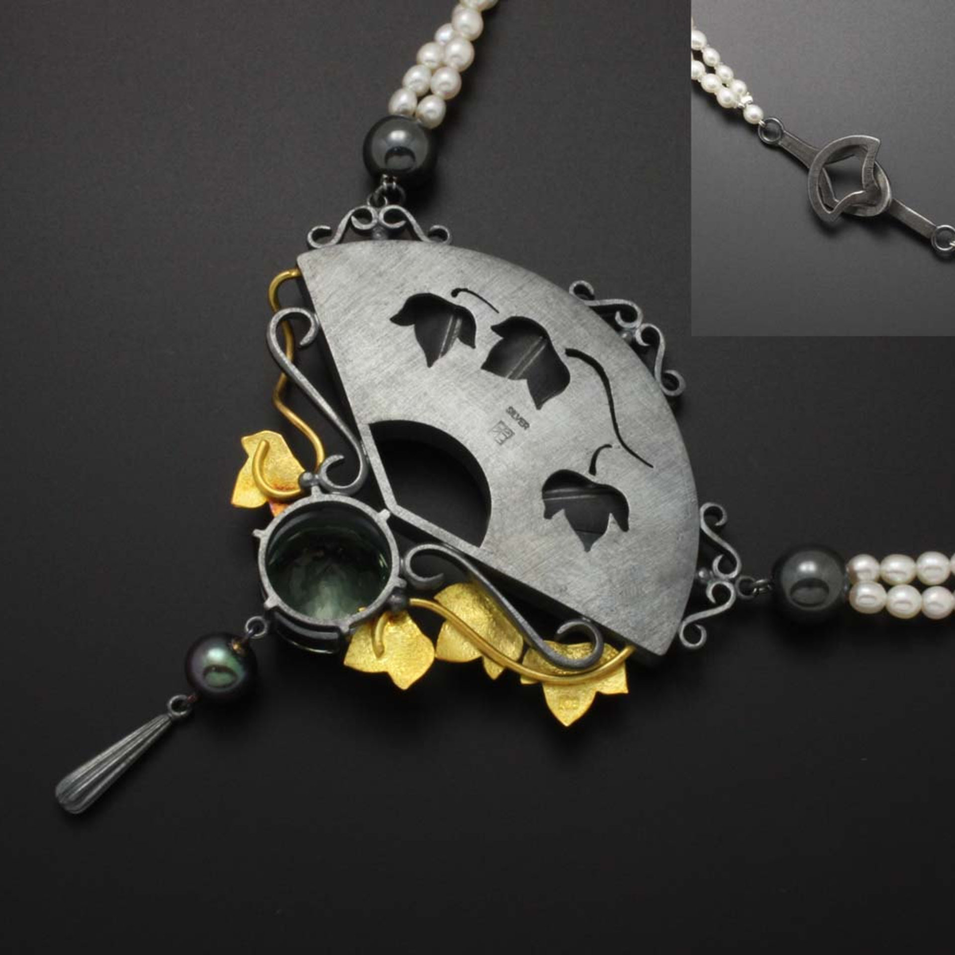 Amethyst and pearl necklace of ivy and fan motif