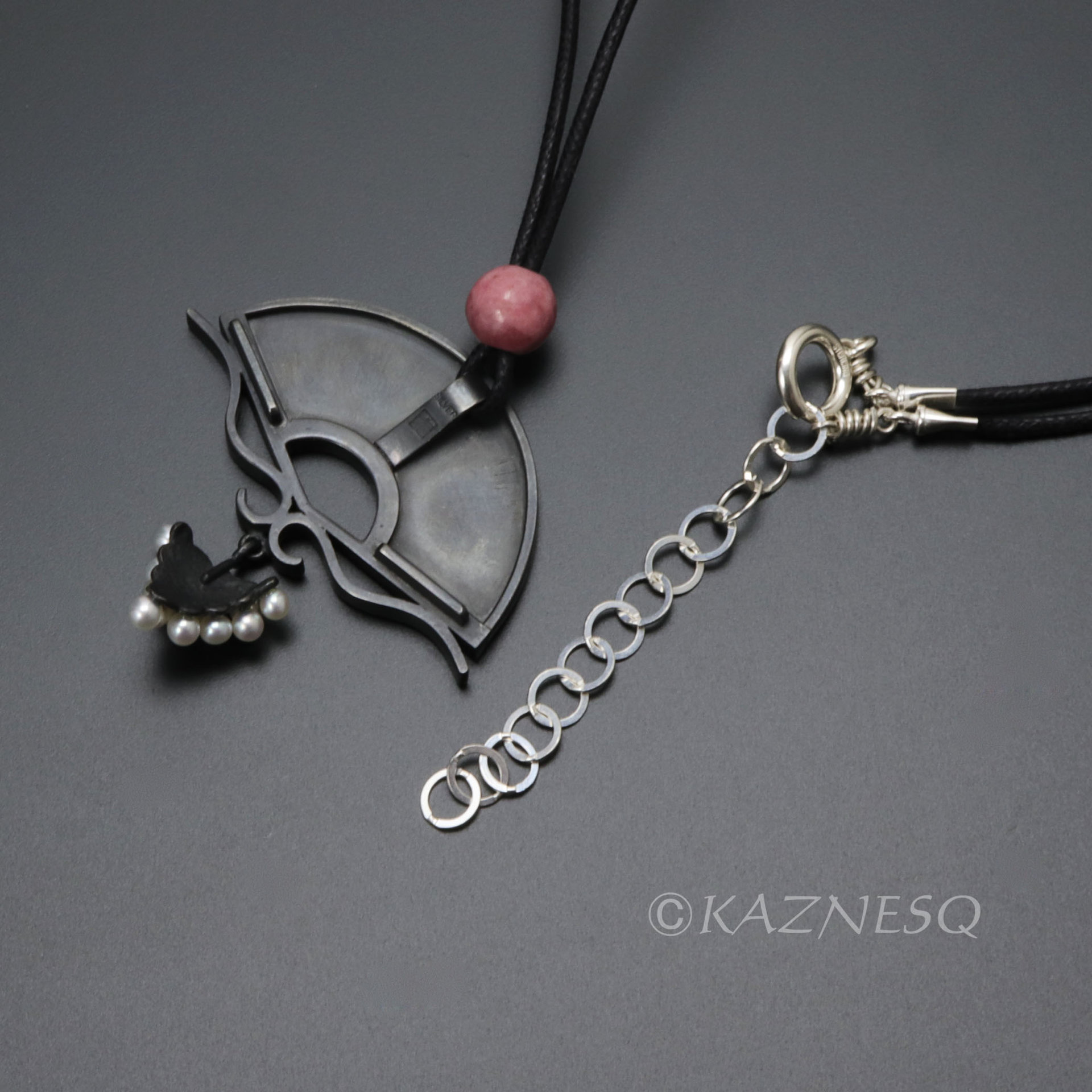 (C) KAZNESQ: Japanese art Keum Boo fan grape necklace