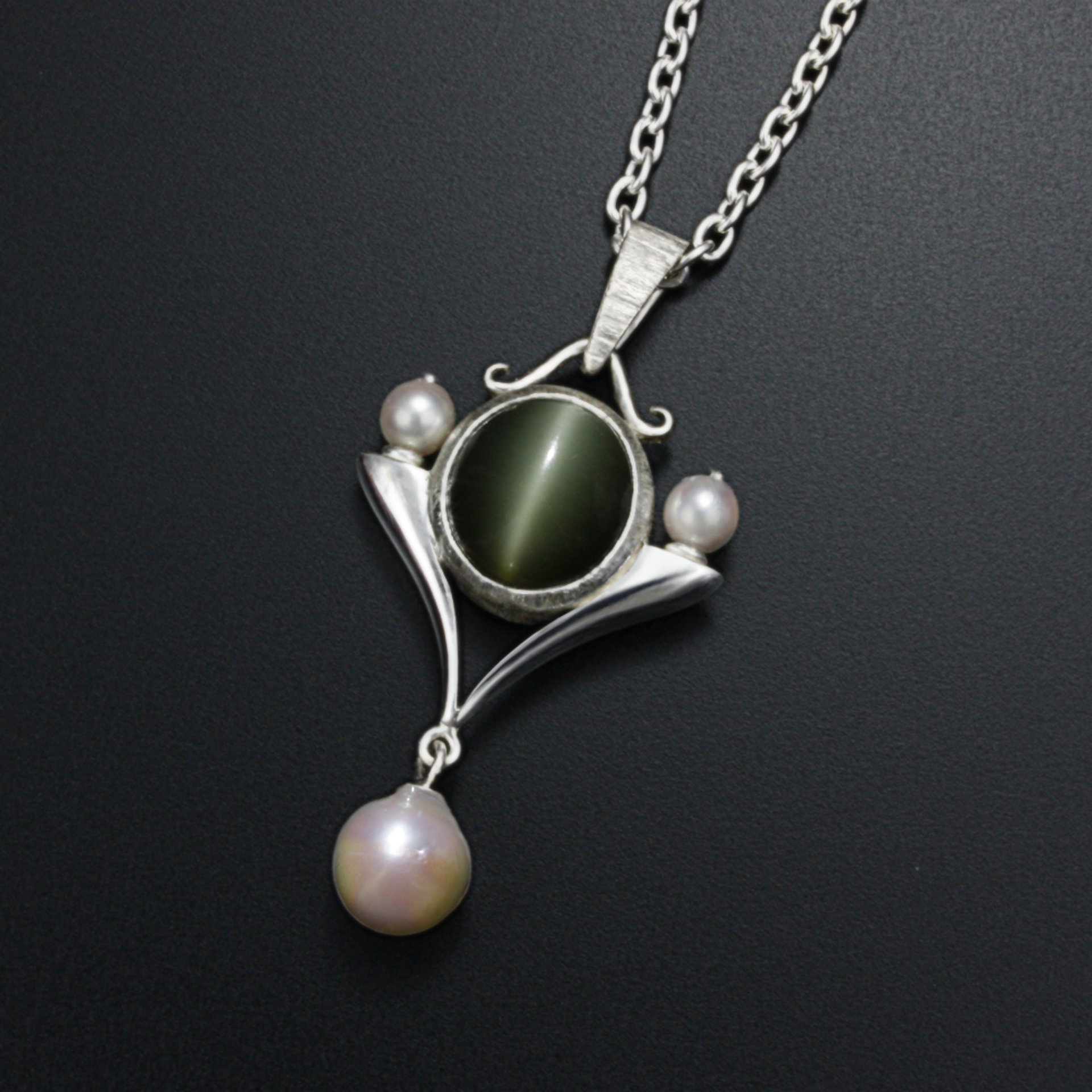Catseye pendant necklace. silver pendant necklace, green actinolite and akoya pe