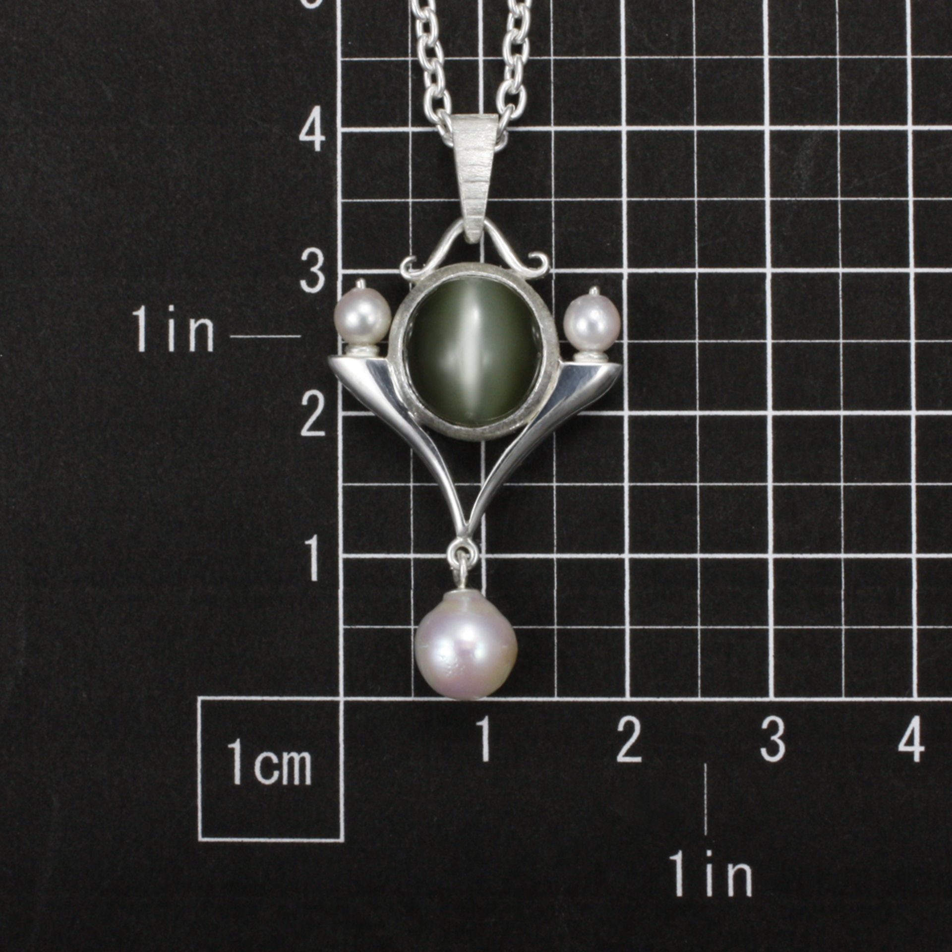 Catseye pendant necklace. silver pendant necklace, green actinolite and akoya pe