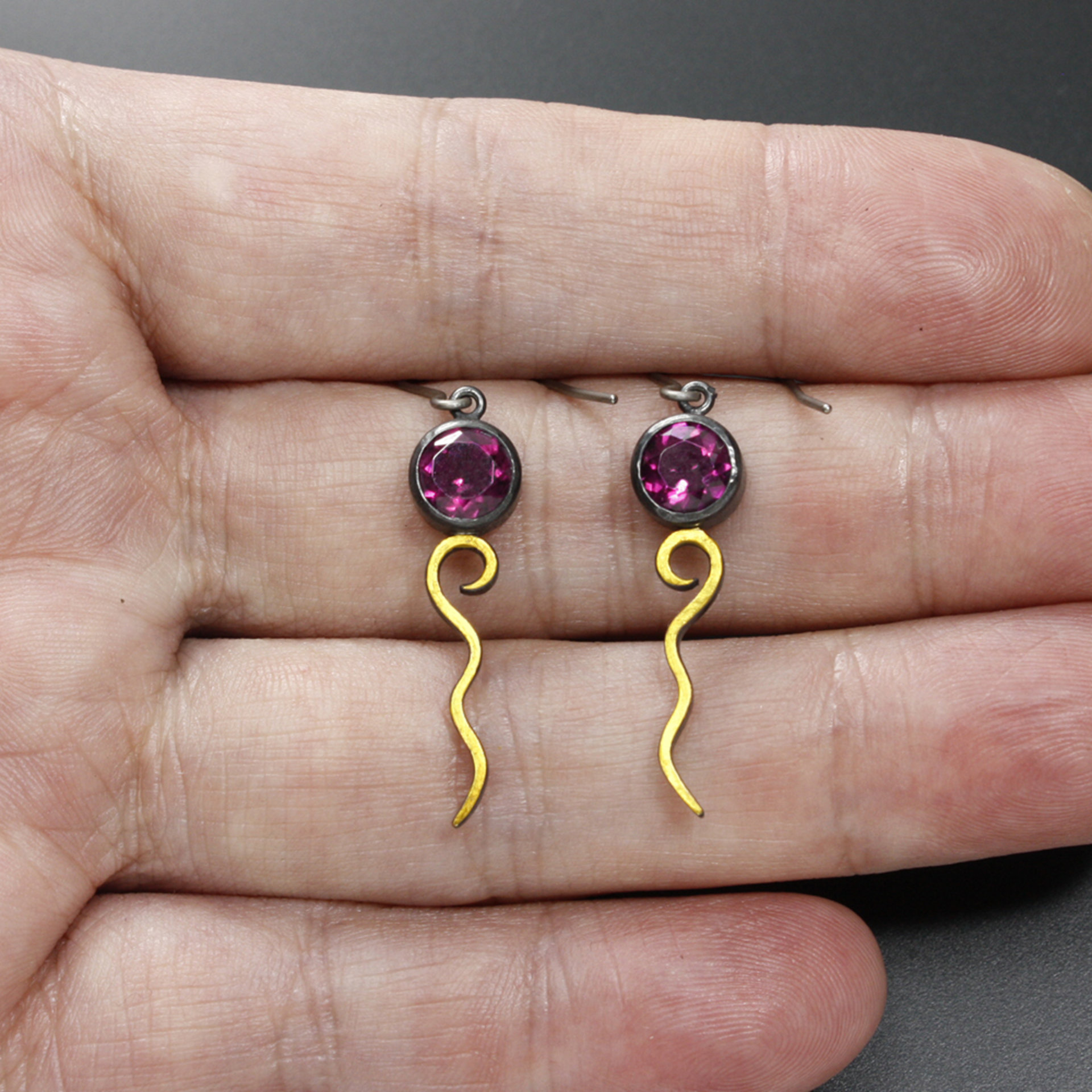 Rhodolite garnet earrings, silver earrings, oxidized silver earrings, Keum Boo e