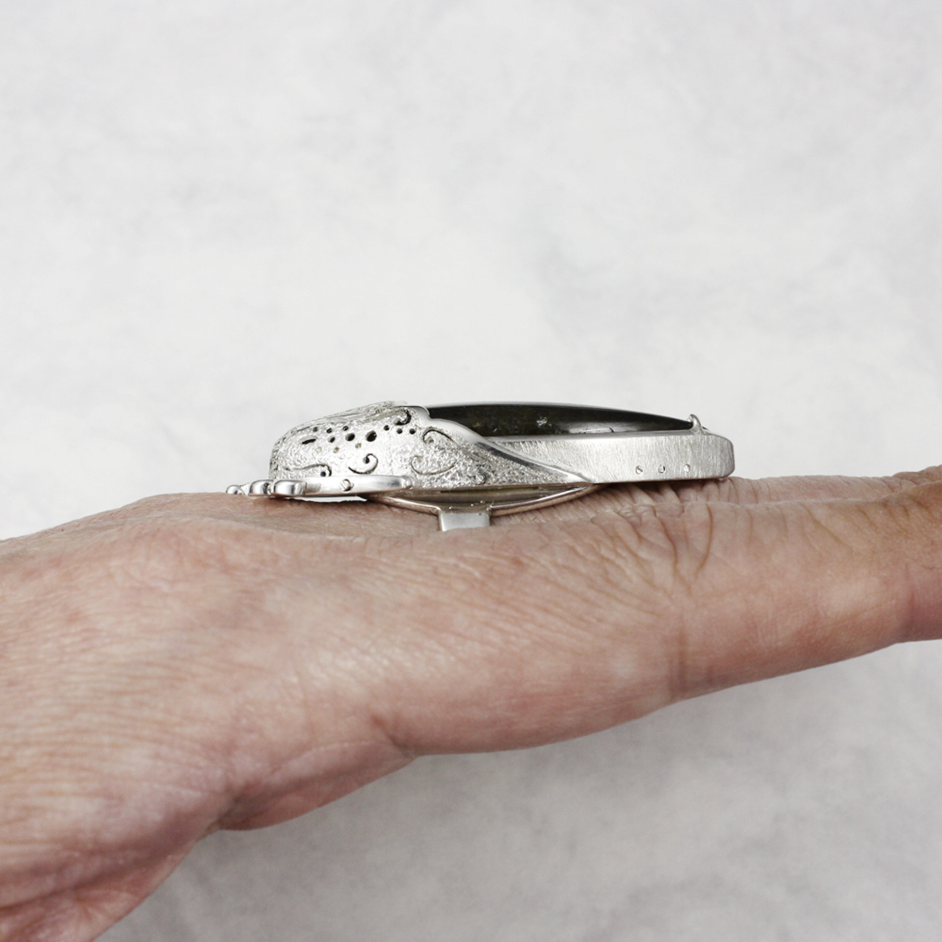 Blue labradorite ring, silver ring, openwork ring, Art Nouveau ring