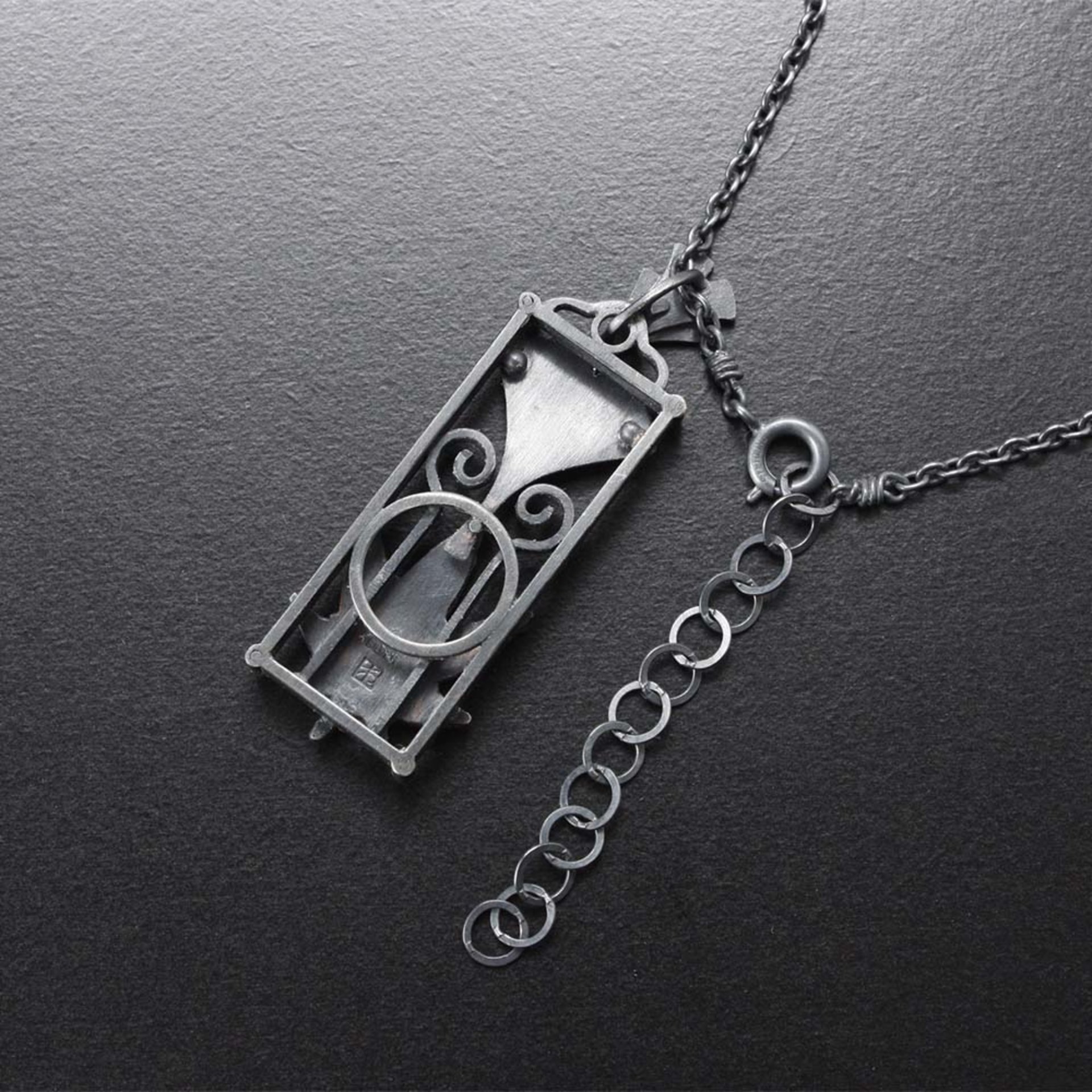 Ginkgo and maple leaf pendant necklace in Art Deco style