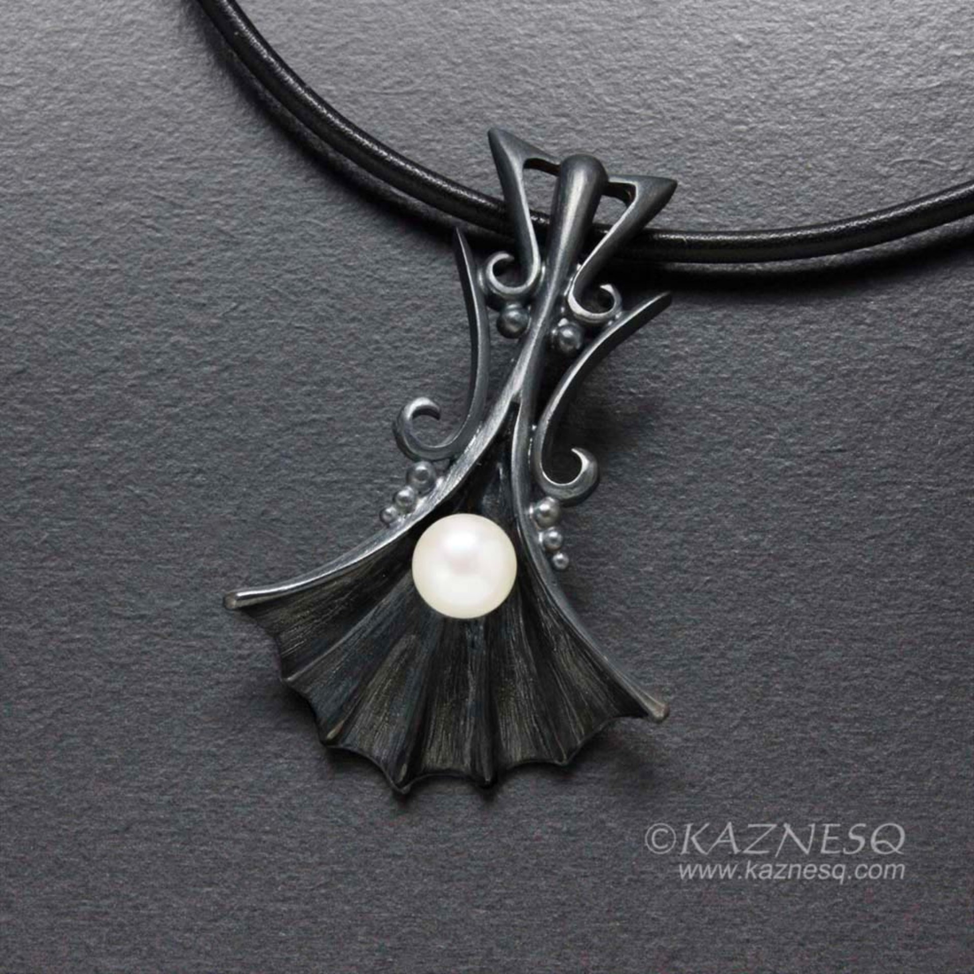 Ginkgo motif goth oxidized silver pendant
