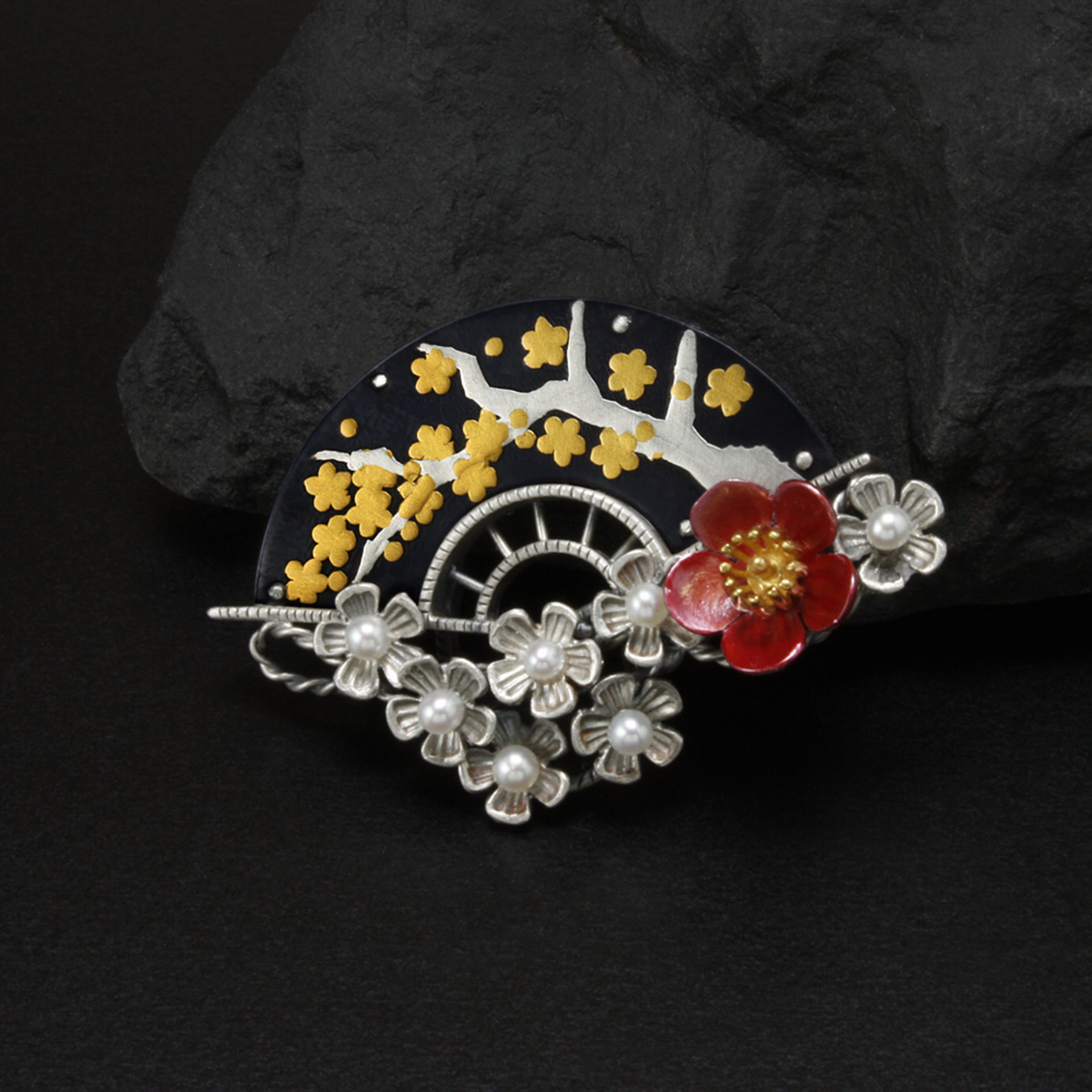 Shakudo and silver plum blossoms brooch of Keum Boo and Japanese patina
