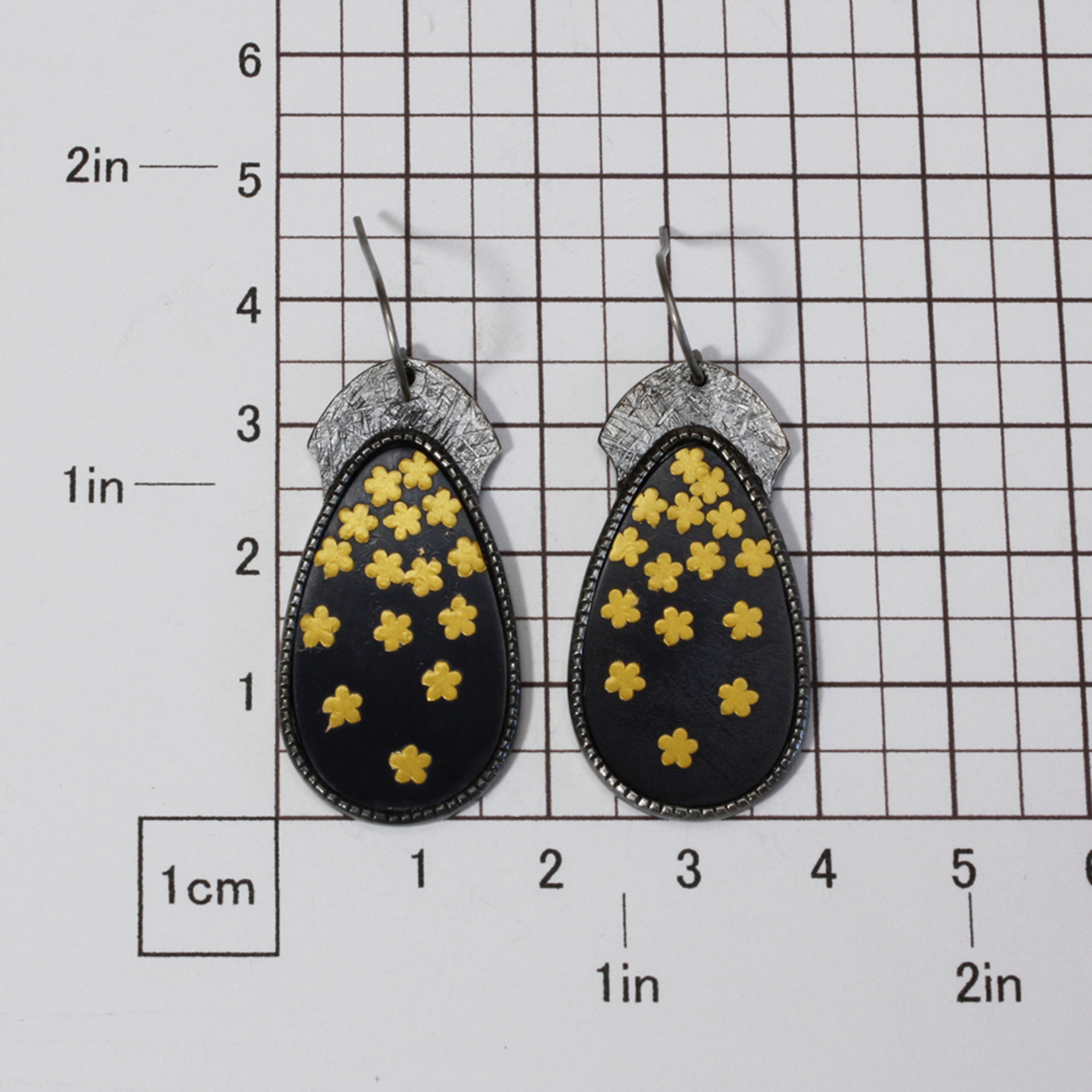 Shakudo iroage oxidized silver earrings of falling blossoms, Keum Boo earrings