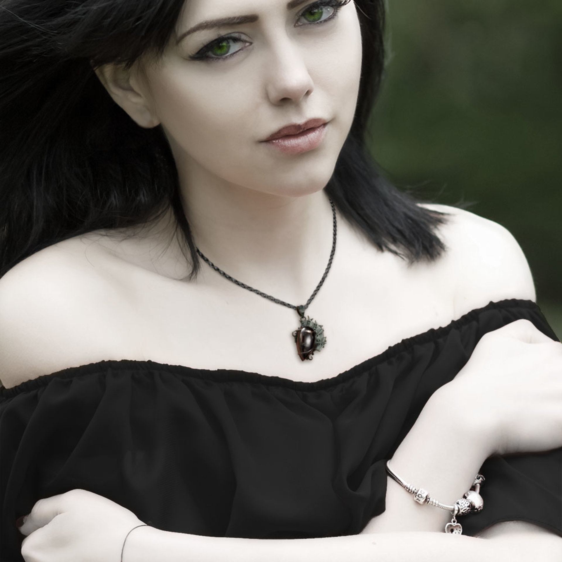 Hypersthene oxidized silver Goth pendant necklace, steampunk necklace