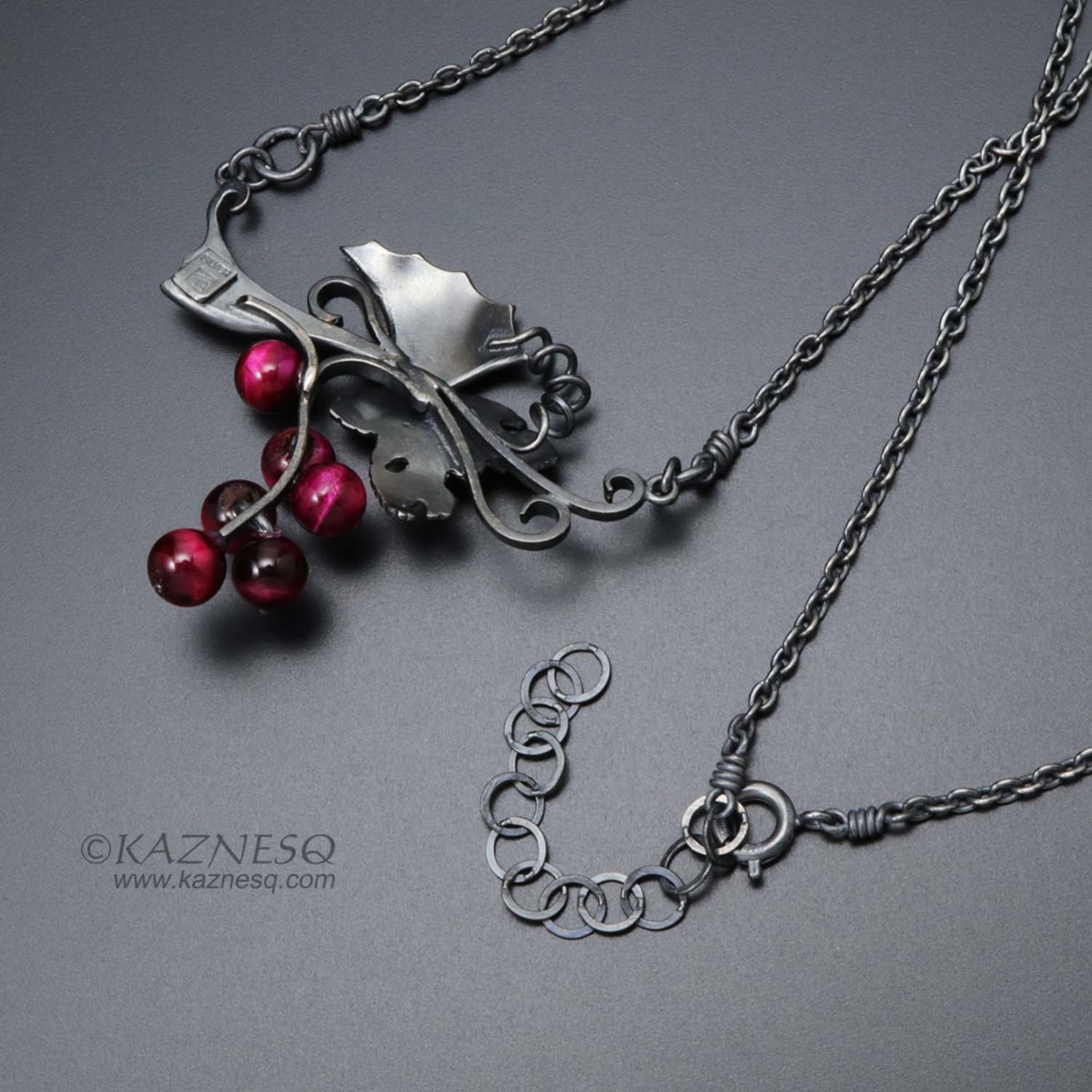 Grape motif goth taste oxidized silver necklace