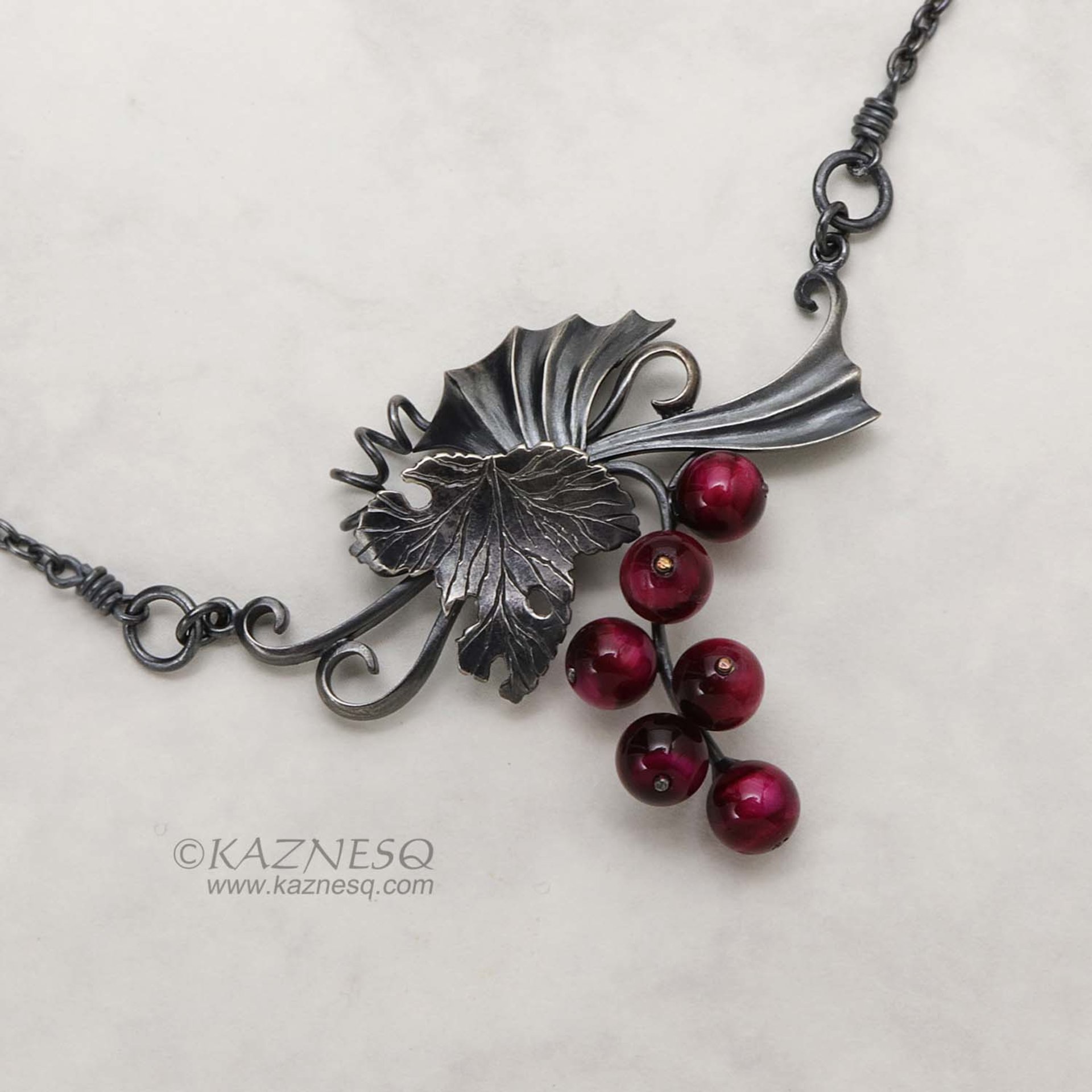 Grape motif goth taste oxidized silver necklace