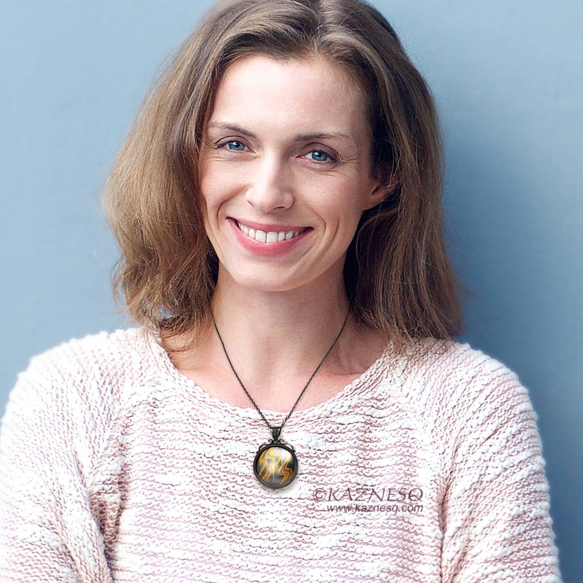 (C) KAZNESQ: Keum Boo oxidized silver round pendant of water pattern and fishes