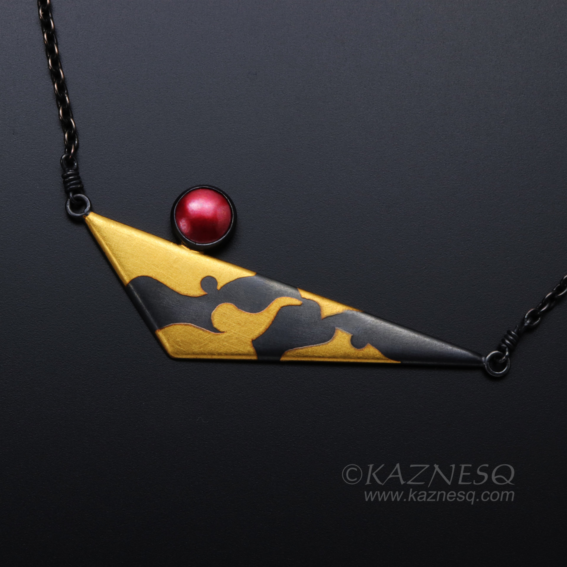 (C) KAZNESQ: Triangle Keum Boo oxidized silver necklace with hido