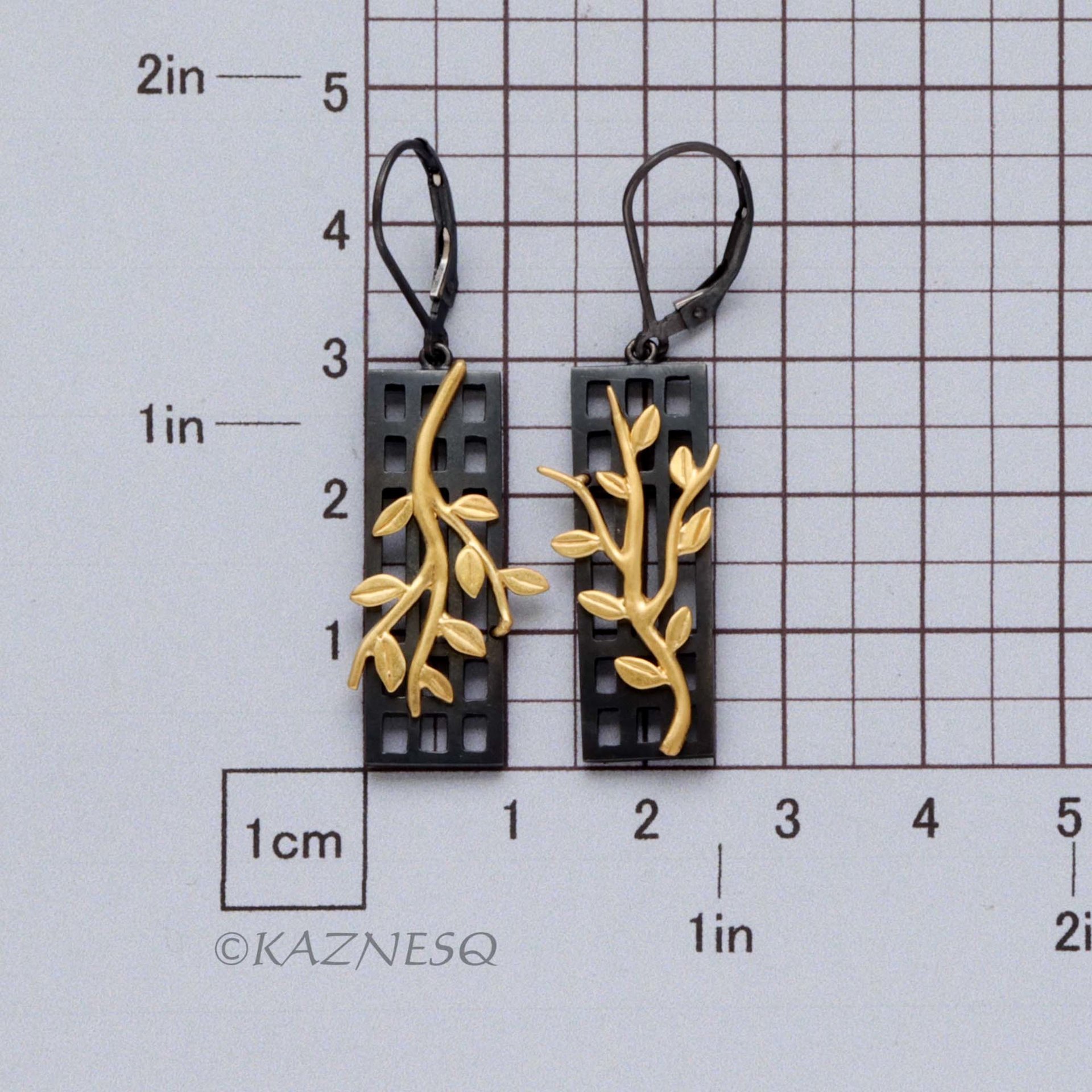 Twig motif Black and Gold tone rectangle lattice asymmetrical Silver Earrings