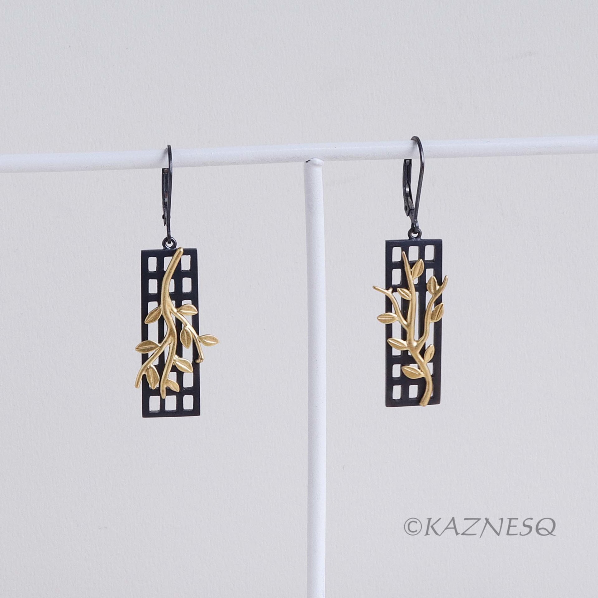 Twig motif Black and Gold tone rectangle lattice asymmetrical Silver Earrings