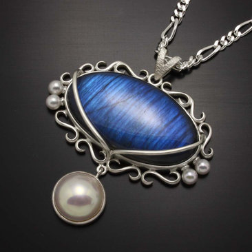 SOLD: Blue Labradorite and pearl pendant by KAZNESQ