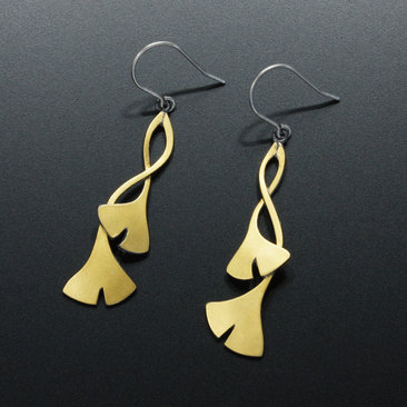 Intertwined ginkgo leaves made of oxidized sterling silver and fine gold foil