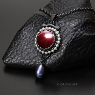 Crimson Hido Necklace — Japanese Heat Patina, Oxidized Silver & Multicolor Pearl Drop